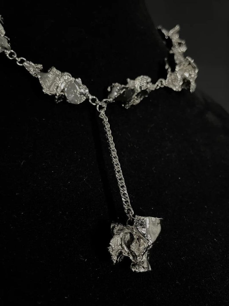 Keping Gugur Necklace Silver