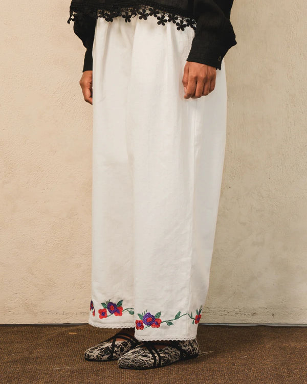 Nella Embroidery Pants White