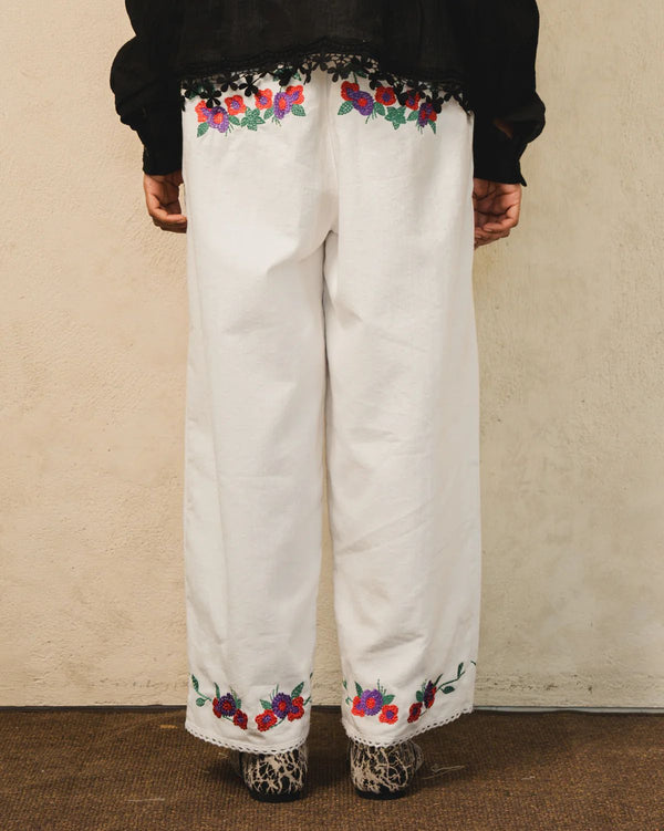 Nella Embroidery Pants White